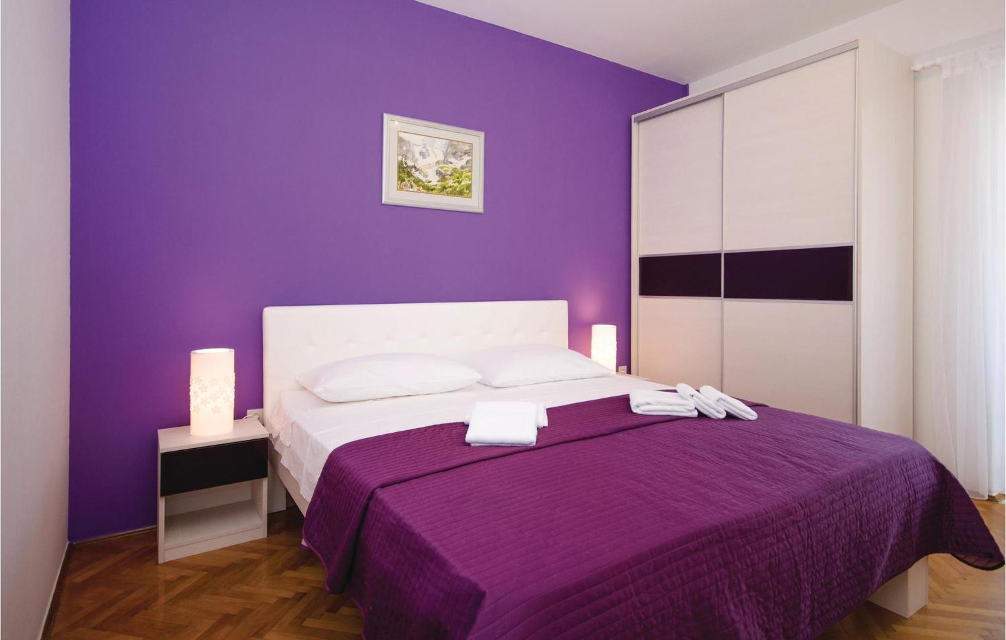 Amazing Apartment In Kastel Stafilic With Jacuzzi Kaštela Εξωτερικό φωτογραφία